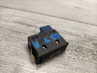 bontott LAND ROVER RANGE ROVER Csomagtér Nyitó Kar / Gomb