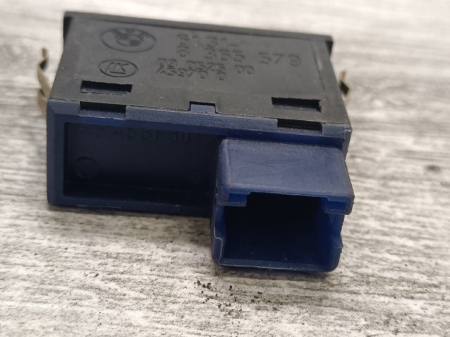 bontott LAND ROVER RANGE ROVER Csomagtér Nyitó Kar / Gomb