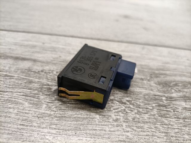 bontott LAND ROVER RANGE ROVER Csomagtér Nyitó Kar / Gomb