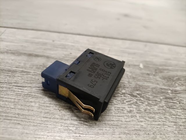 bontott LAND ROVER RANGE ROVER Csomagtér Nyitó Kar / Gomb