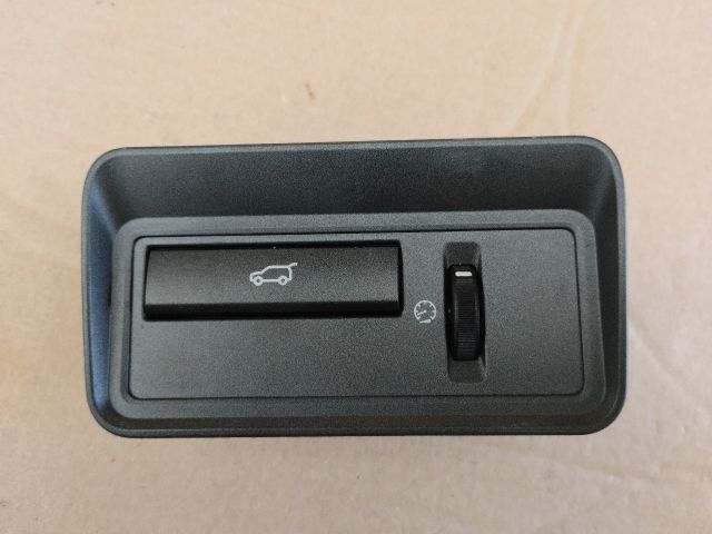 bontott LAND ROVER RANGE ROVER Csomagtér Nyitó Kar / Gomb