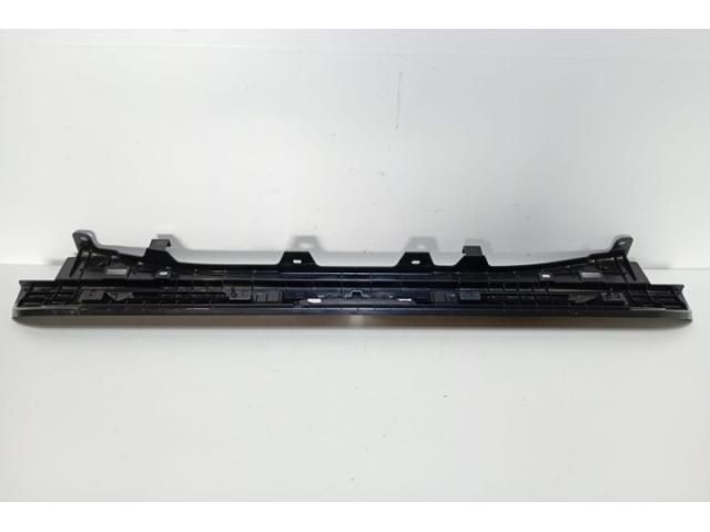 bontott LAND ROVER RANGE ROVER Csomagtérajtó Burkolat Alsó