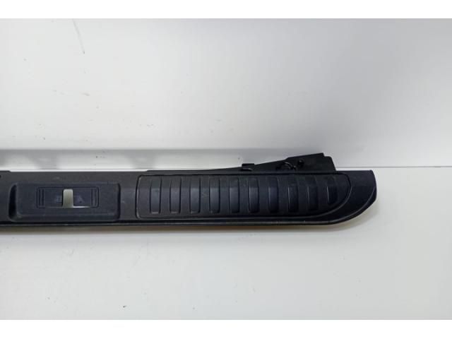 bontott LAND ROVER RANGE ROVER Csomagtérajtó Burkolat Alsó