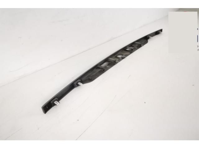 bontott LAND ROVER RANGE ROVER Csomagtérajtó Díszléc