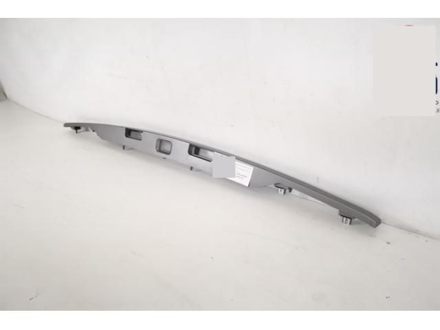 bontott LAND ROVER RANGE ROVER Csomagtérajtó Díszléc