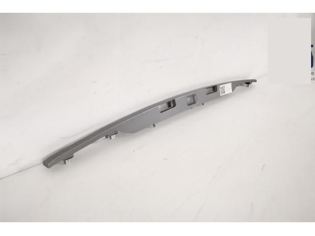 bontott LAND ROVER RANGE ROVER Csomagtérajtó Díszléc