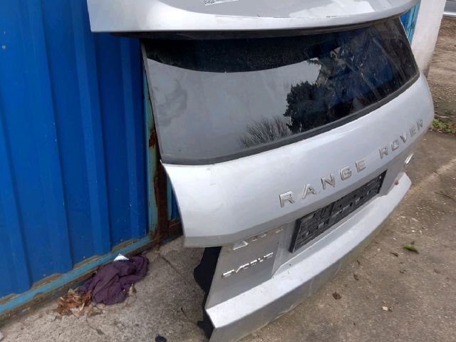 bontott LAND ROVER RANGE ROVER Csomagtérajtó (Részeivel)