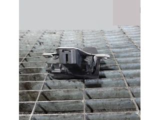 bontott LAND ROVER RANGE ROVER Csomagtérajtó Zárszerkezet