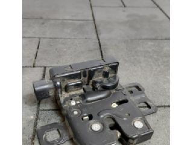 bontott LAND ROVER RANGE ROVER Csomagtérajtó Zárszerkezet