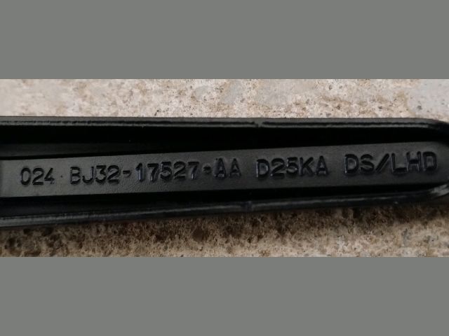 bontott LAND ROVER RANGE ROVER Első Ablaktörlő Kar