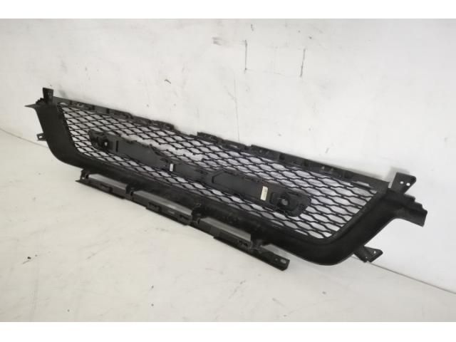 bontott LAND ROVER RANGE ROVER Első Lökhárító Alsó Középső Díszrács