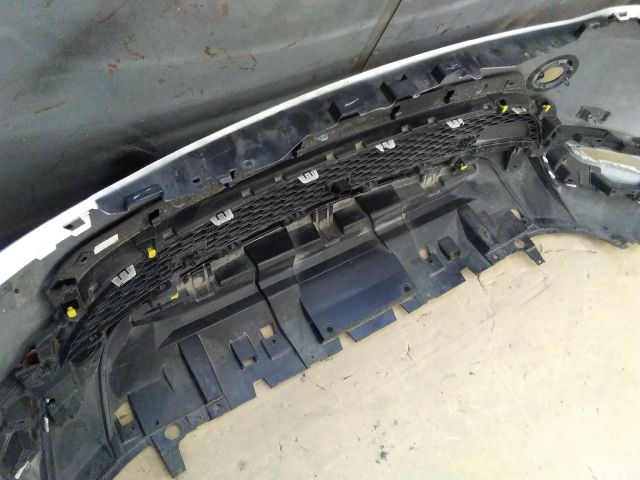 bontott LAND ROVER RANGE ROVER Első Lökhárító (Részeivel)