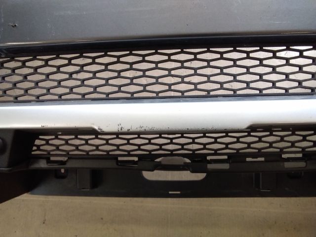 bontott LAND ROVER RANGE ROVER Első Lökhárító (Részeivel)