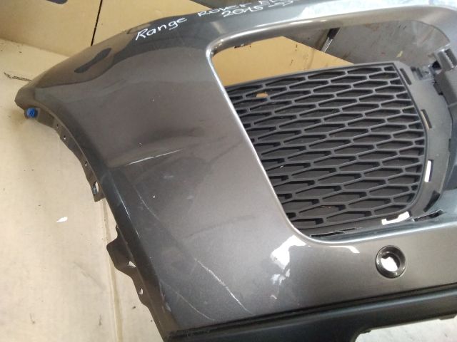 bontott LAND ROVER RANGE ROVER Első Lökhárító (Részeivel)
