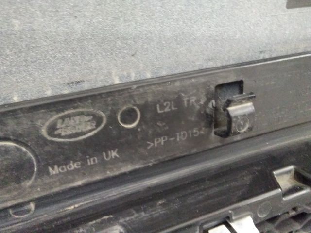 bontott LAND ROVER RANGE ROVER Első Lökhárító (Részeivel)