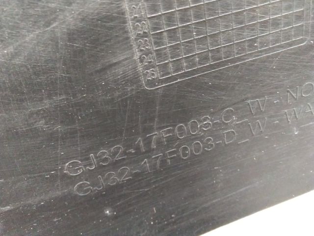 bontott LAND ROVER RANGE ROVER Első Lökhárító (Részeivel)