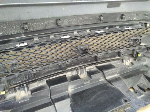 bontott LAND ROVER RANGE ROVER Első Lökhárító (Részeivel)