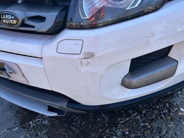bontott LAND ROVER RANGE ROVER Első Lökhárító (Üresen)