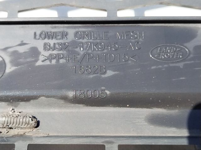 bontott LAND ROVER RANGE ROVER Első Lökhárító (Üresen)