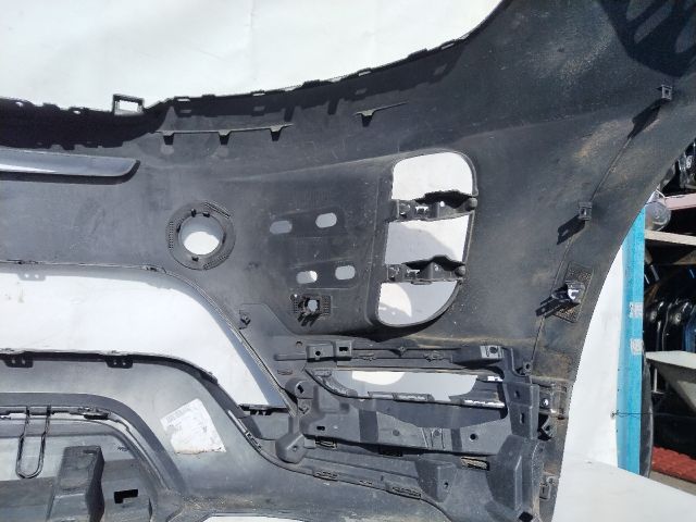 bontott LAND ROVER RANGE ROVER Első Lökhárító (Üresen)