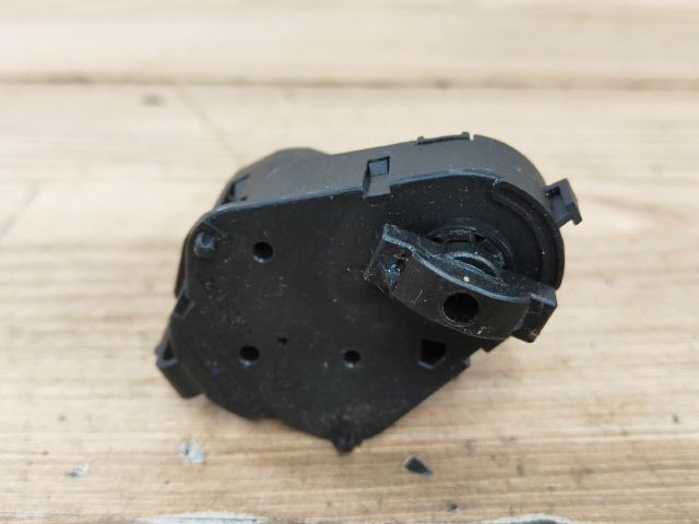 bontott LAND ROVER RANGE ROVER Fűtés Állító Motor