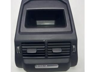 bontott LAND ROVER RANGE ROVER Hátsó középső Szellőző