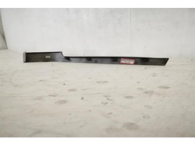 bontott LAND ROVER RANGE ROVER Hátsó Lökhárító Díszléc