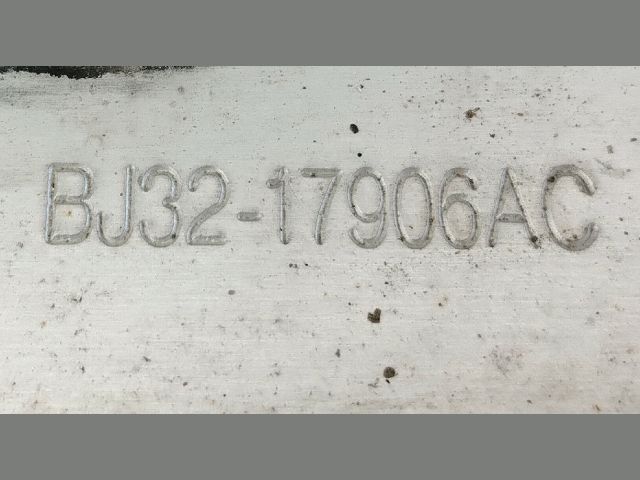 bontott LAND ROVER RANGE ROVER Hátsó Lökhárító Merevítő (Fém)