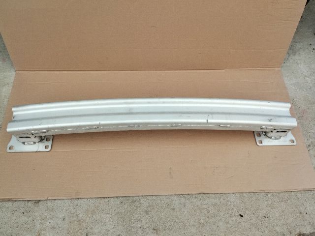 bontott LAND ROVER RANGE ROVER Hátsó Lökhárító Merevítő (Fém)