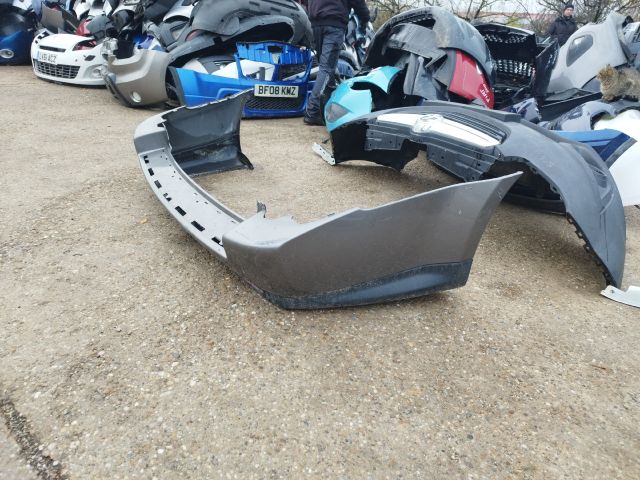 bontott LAND ROVER RANGE ROVER Hátsó Lökhárító (Részeivel)