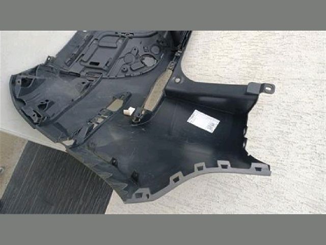 bontott LAND ROVER RANGE ROVER Hátsó Lökhárító (Részeivel)