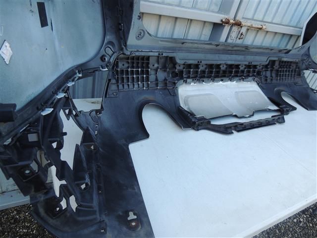 bontott LAND ROVER RANGE ROVER Hátsó Lökhárító (Részeivel)