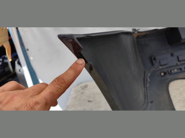 bontott LAND ROVER RANGE ROVER Hátsó Lökhárító (Üresen)