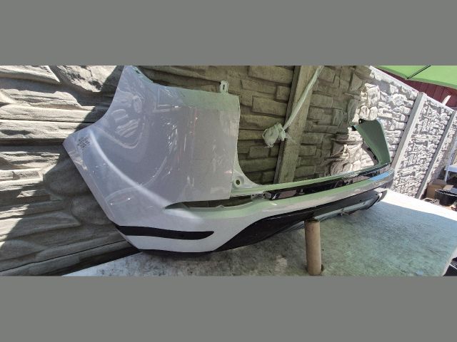 bontott LAND ROVER RANGE ROVER Hátsó Lökhárító (Üresen)