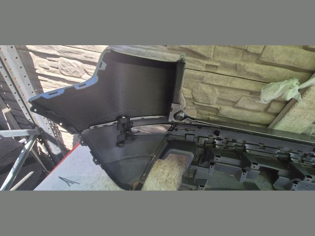 bontott LAND ROVER RANGE ROVER Hátsó Lökhárító (Üresen)