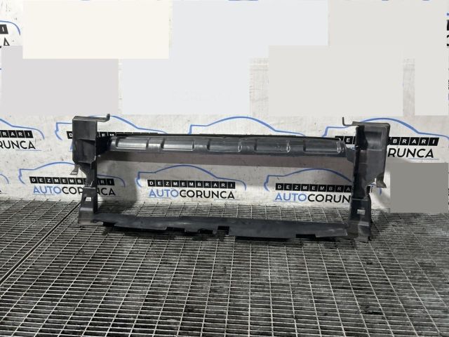 bontott LAND ROVER RANGE ROVER Hűtő Légterelő