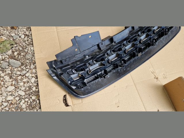 bontott LAND ROVER RANGE ROVER Hűtőrács