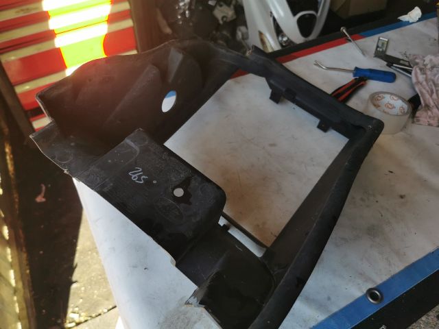 bontott LAND ROVER RANGE ROVER Intercooler Légterelő