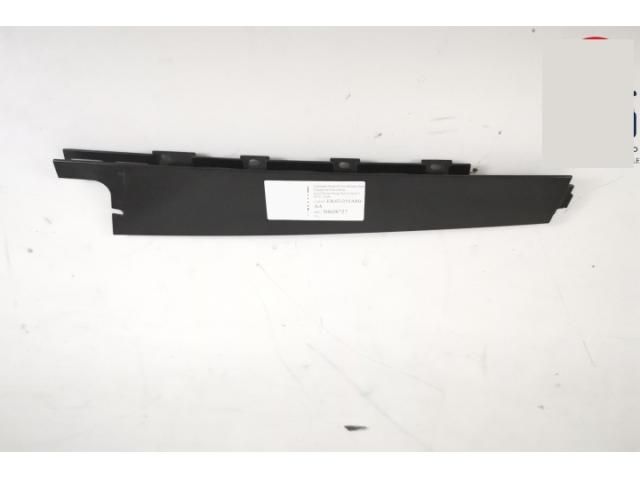 bontott LAND ROVER RANGE ROVER Jobb B Oszlop Burkolat