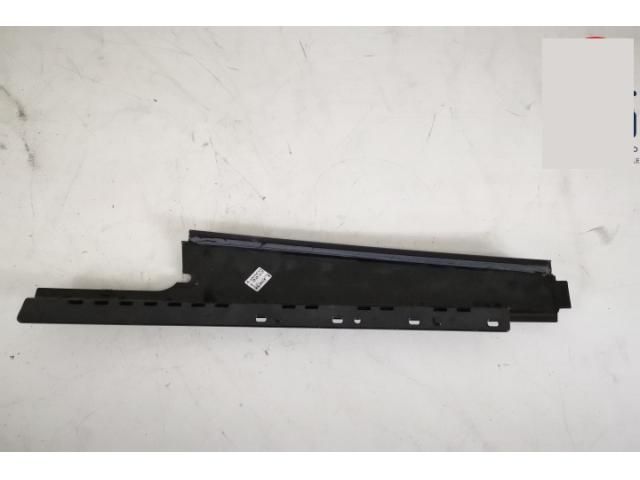 bontott LAND ROVER RANGE ROVER Jobb B Oszlop Burkolat