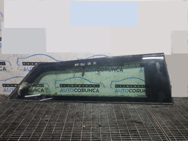 bontott LAND ROVER RANGE ROVER Jobb C Oszlop Oldalablak Üveg