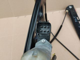 bontott LAND ROVER RANGE ROVER Jobb első Ablakemelő Szerkezet (Elektromos)