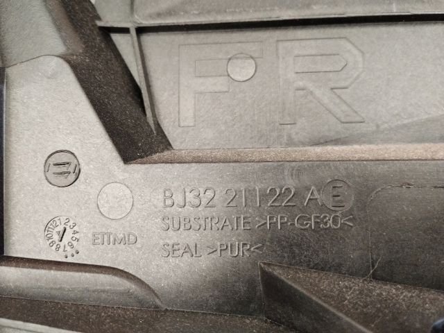 bontott LAND ROVER RANGE ROVER Jobb első Ajtó Díszléc