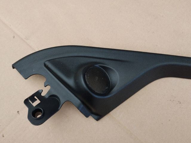 bontott LAND ROVER RANGE ROVER Jobb első Ajtó Kárpit Díszléc