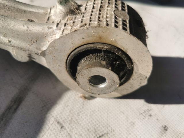 bontott LAND ROVER RANGE ROVER Jobb első Alsó Első Lengőkar