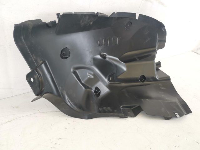 bontott LAND ROVER RANGE ROVER Jobb első Dobbetét (Kerékjárati, Műanyag)