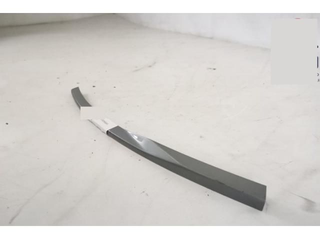 bontott LAND ROVER RANGE ROVER Jobb első Lökhárító Díszléc