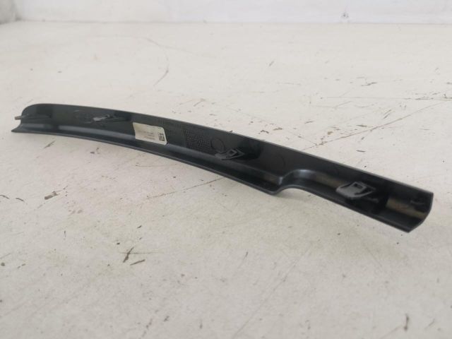 bontott LAND ROVER RANGE ROVER Jobb első Lökhárító Díszléc