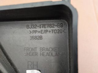 bontott LAND ROVER RANGE ROVER Jobb első Oldal Lökhárító Tartó (Műanyag)