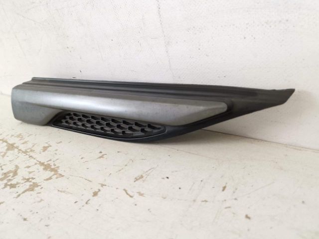 bontott LAND ROVER RANGE ROVER Jobb első Sárvédő Díszléc